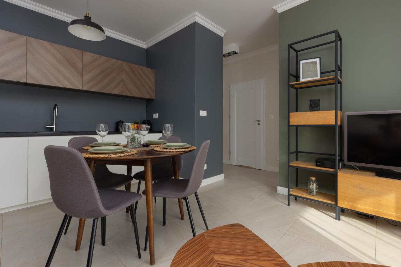 Lakeview Apartment Kapelanow Armii Krajowej By Noclegi Renters Warsaw Exterior photo