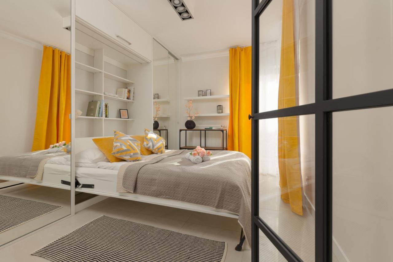 Lakeview Apartment Kapelanow Armii Krajowej By Noclegi Renters Warsaw Exterior photo